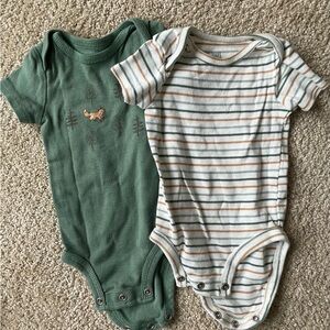 2 Carters Short Sleeve Onesies - Green and Striped m
